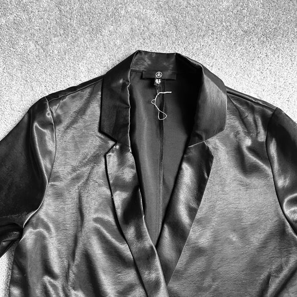 missguided 100% polyester satin blazer in black - Picture 7 of 11